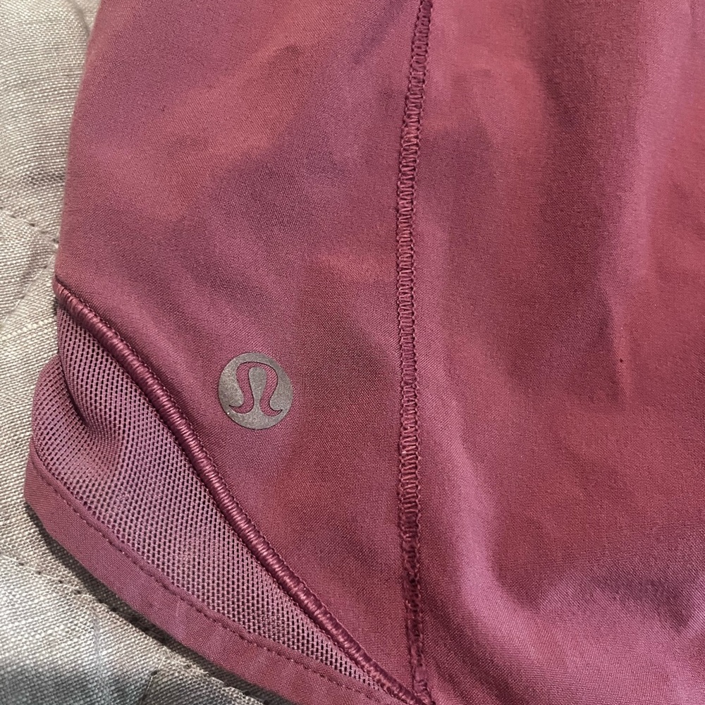 Lululemon Hotty Hot shorts - Picture 6 of 6